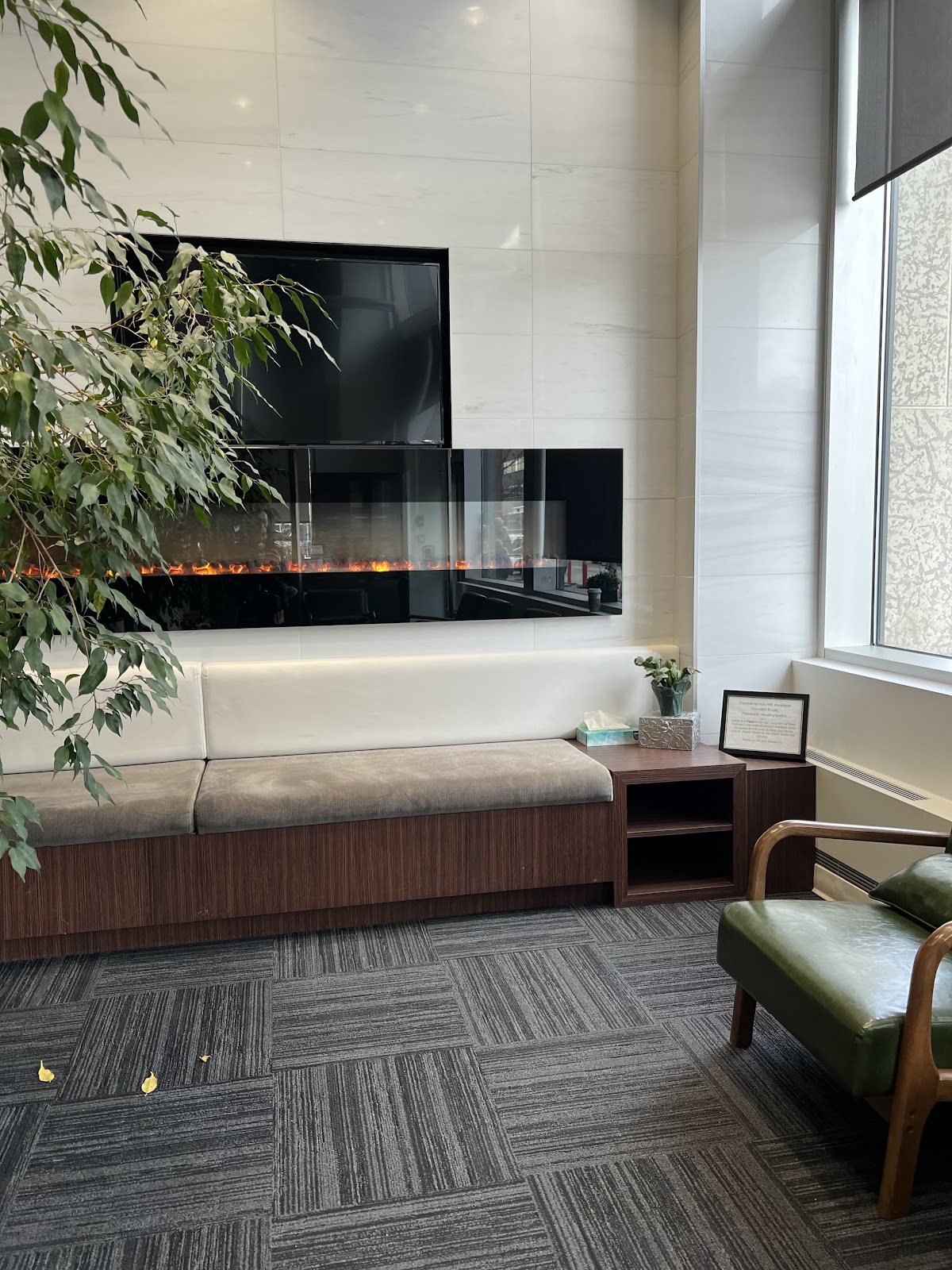 12th & 8th Dental dental clinic in Calgary - Photo 4