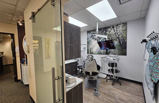 Foothills Dental Group NW Calgary dental clinic in Calgary - Photo 4