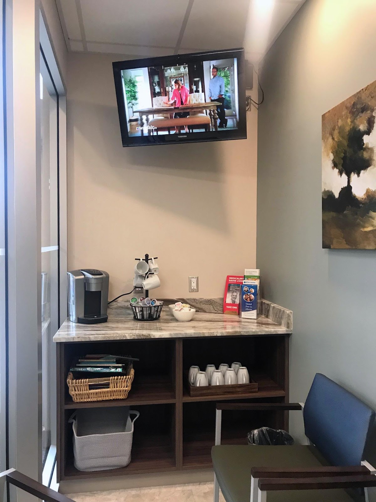 Hillhurst Dental Centre dental clinic in Calgary - Photo 4