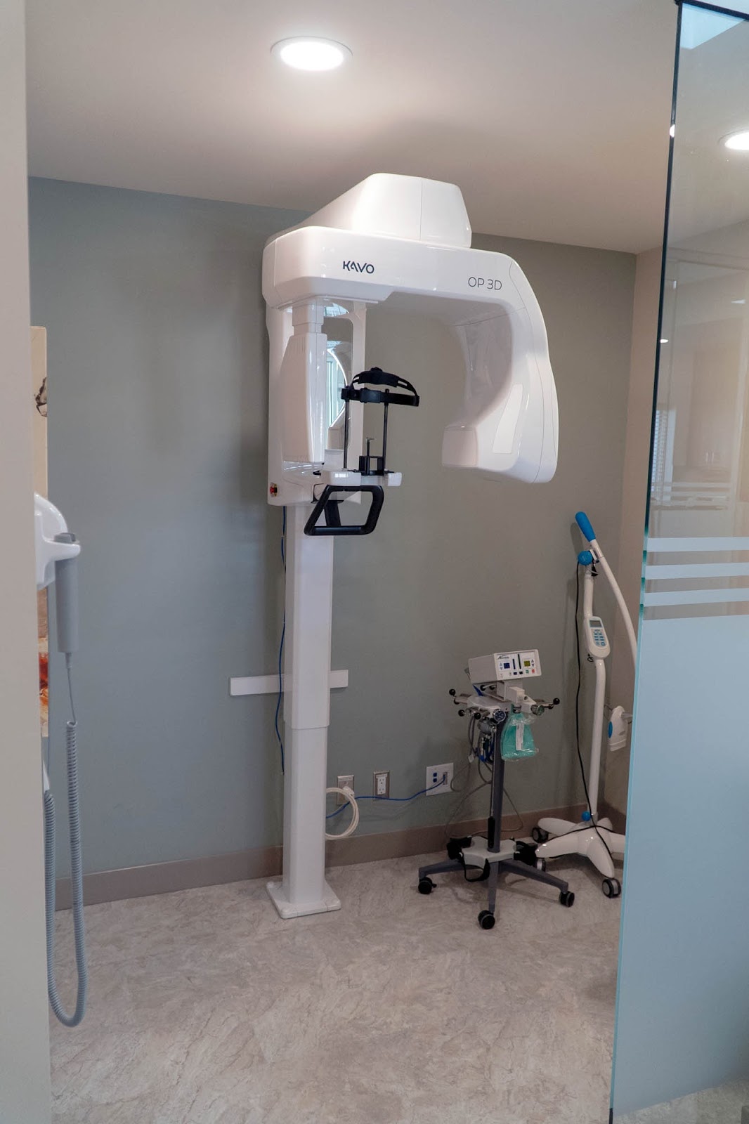 Hillhurst Dental Centre dental clinic in Calgary - Photo 5