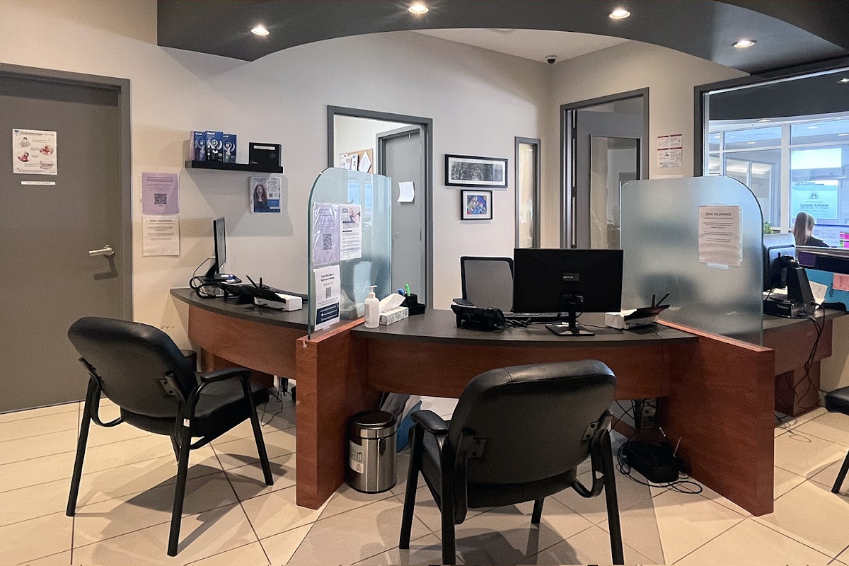 Maple Ridge Family Dental dental clinic in London - Photo 5