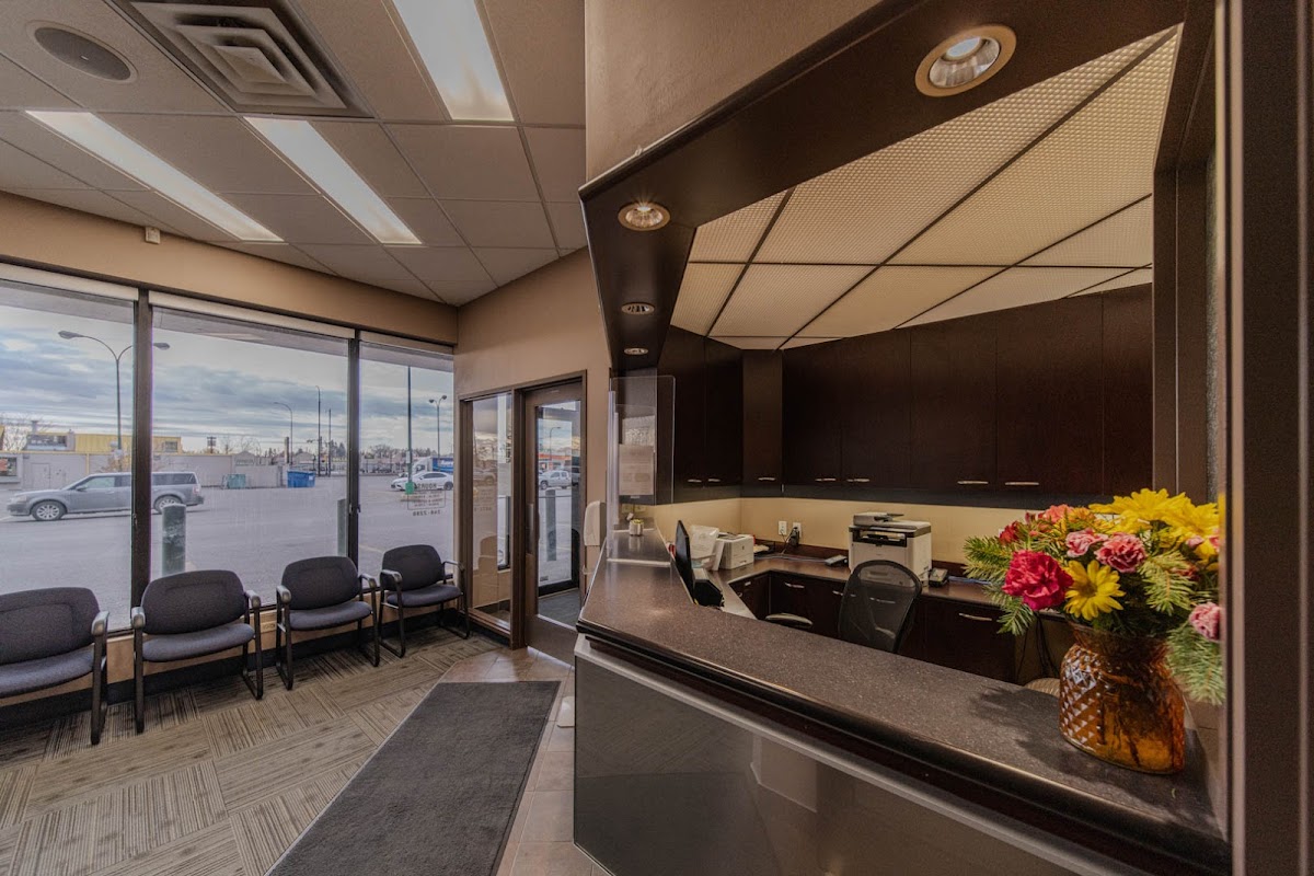 Forest Lane Dental Clinic dental clinic in Calgary - Photo 7