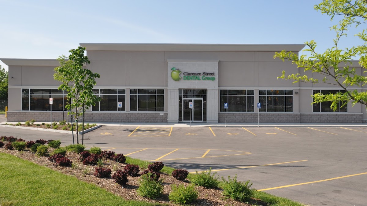 Clarence Street Dental dental clinic in Brantford - Photo 1