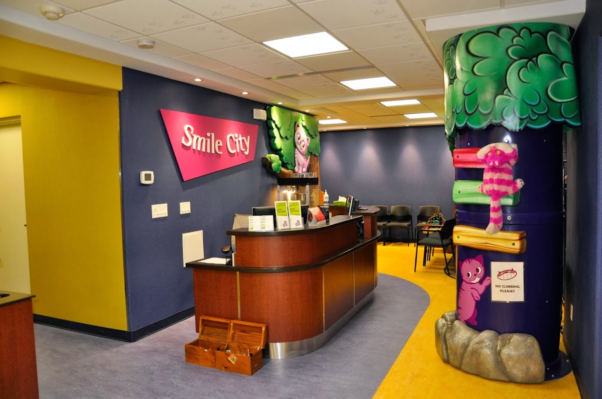 Paris Dental Centre dental clinic in Brant - Photo 3