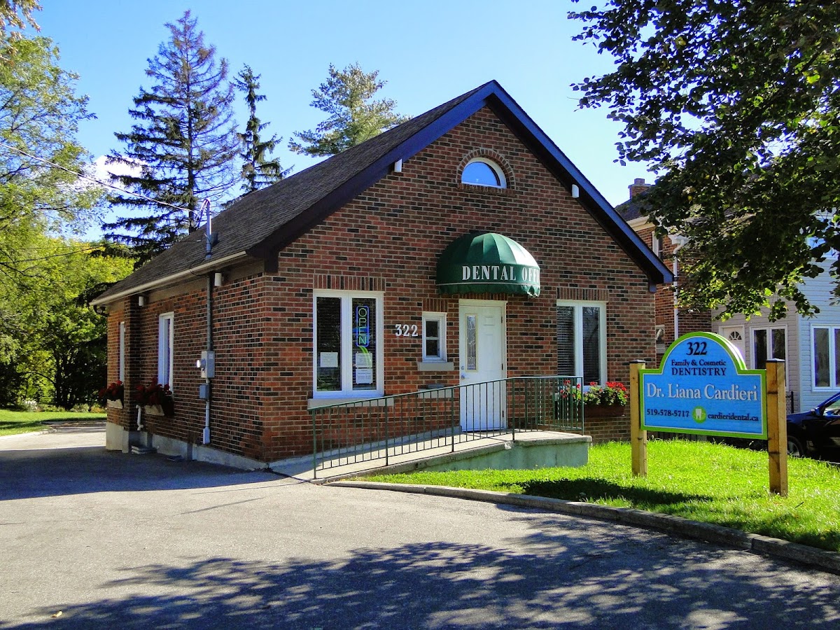 Dr. Liana Cardieri Family and Cosmetic Dentistry dental clinic in Kitchener - Photo 4