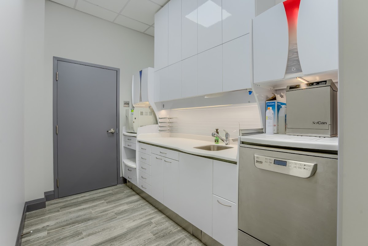 Alpine Dental Brantford dental clinic in Brantford - Photo 7