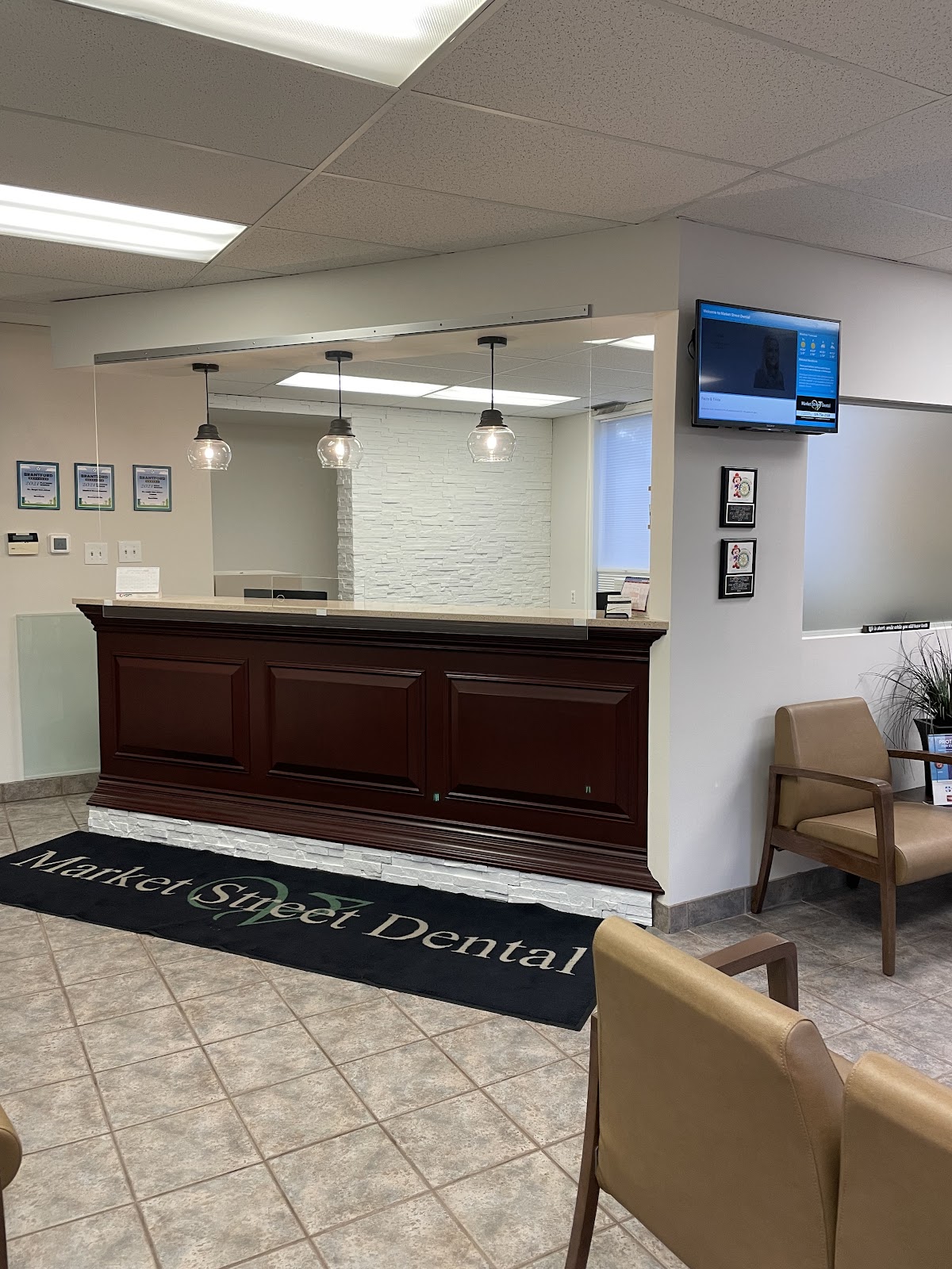 Heirloom Dental dental clinic in Brantford - Photo 1