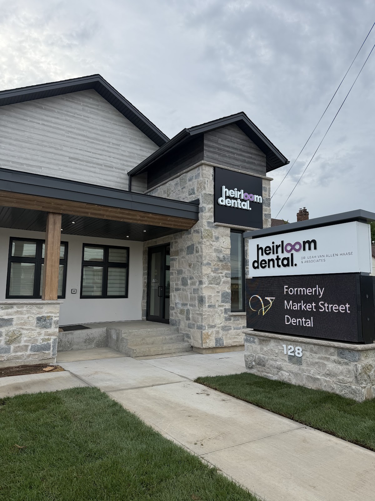 Heirloom Dental dental clinic in Brantford - Photo 9