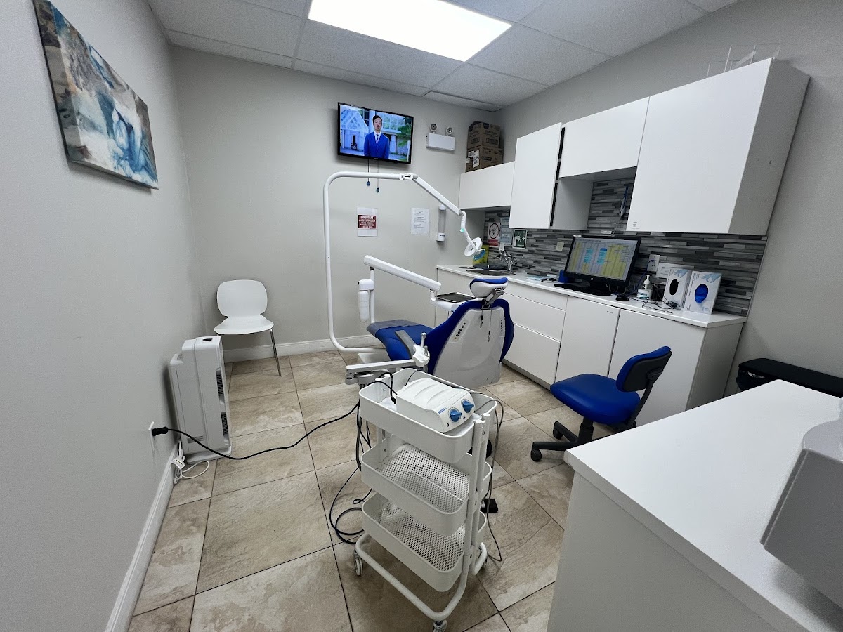 Dundas & Main Dentistry dental clinic in Cambridge - Photo 2
