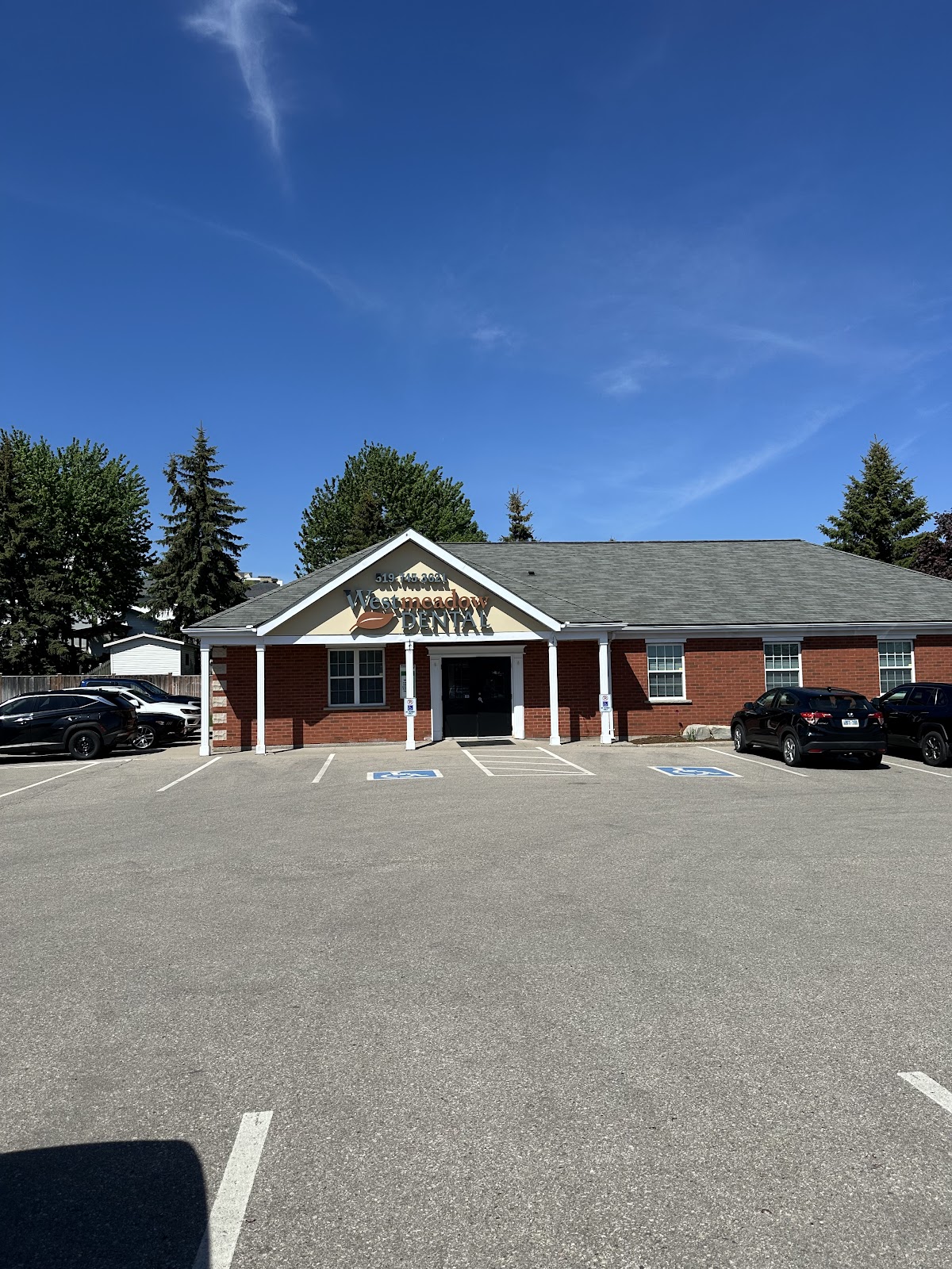 Westmeadow Dental dental clinic in Kitchener - Photo 3