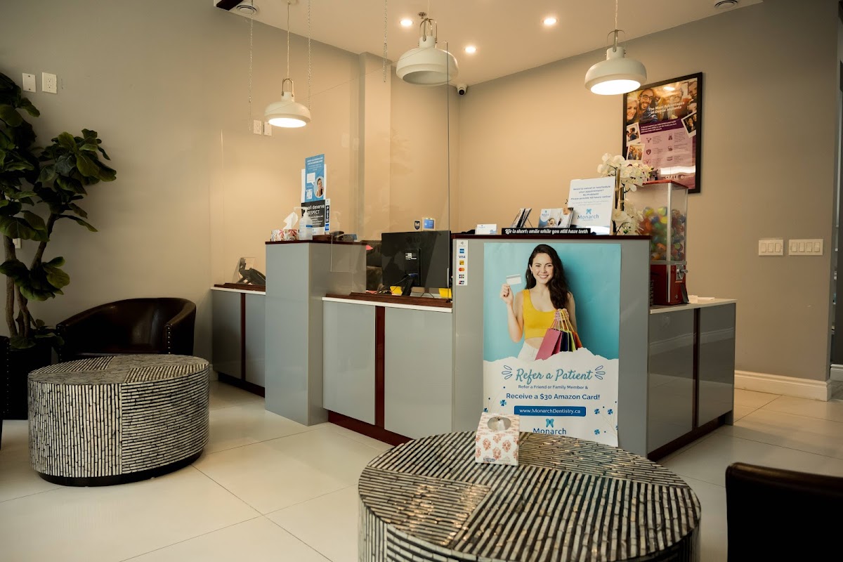 Uptown Dental dental clinic in Waterloo - Photo 2