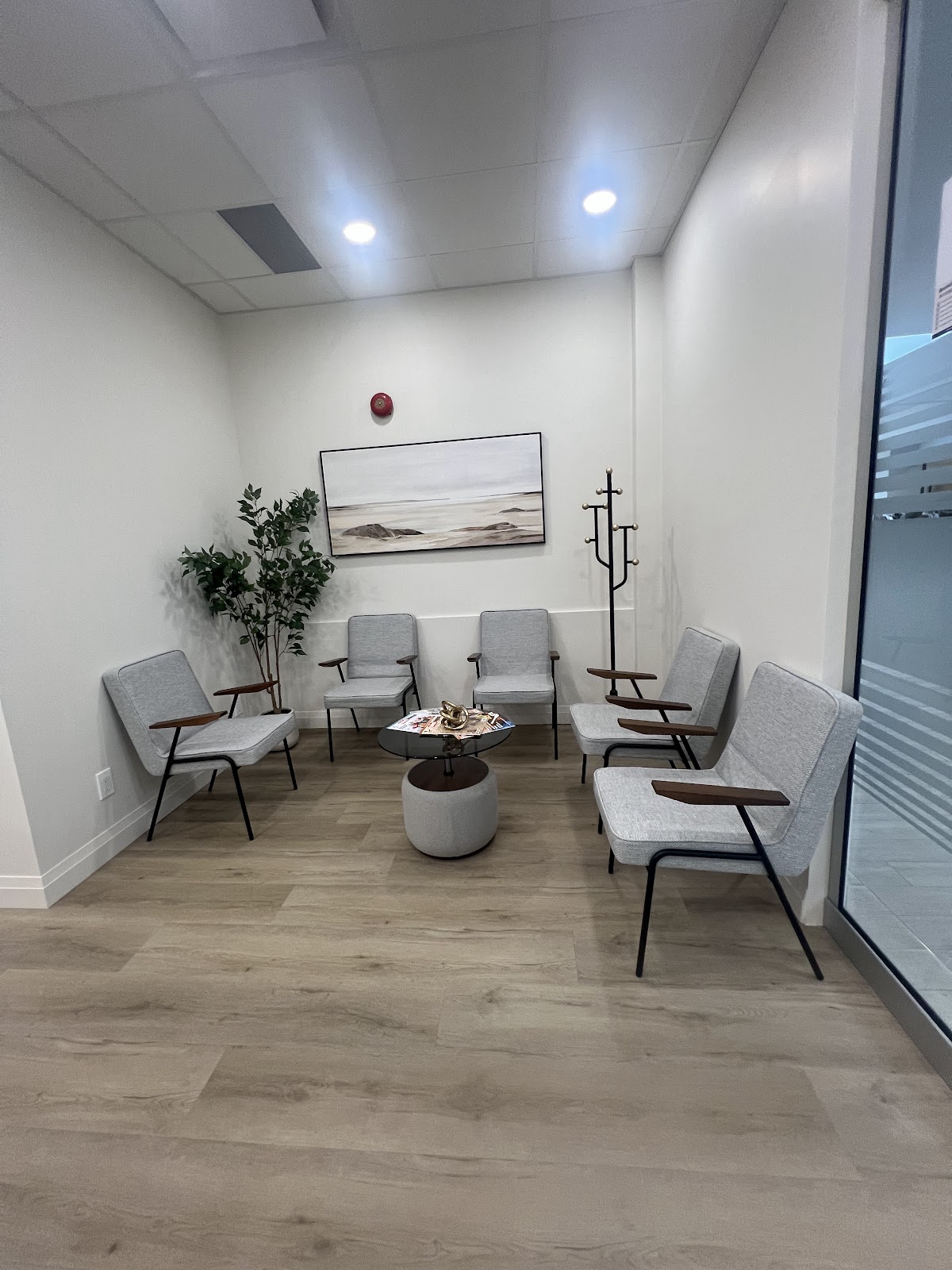 Kitchener Krown Dental dental clinic in Kitchener - Photo 4
