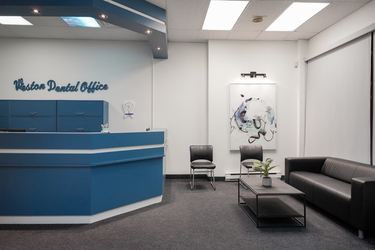 Weston Dental Office - Dr. Fariba Shokoohi Razi & Associates dental clinic in York - Photo 4