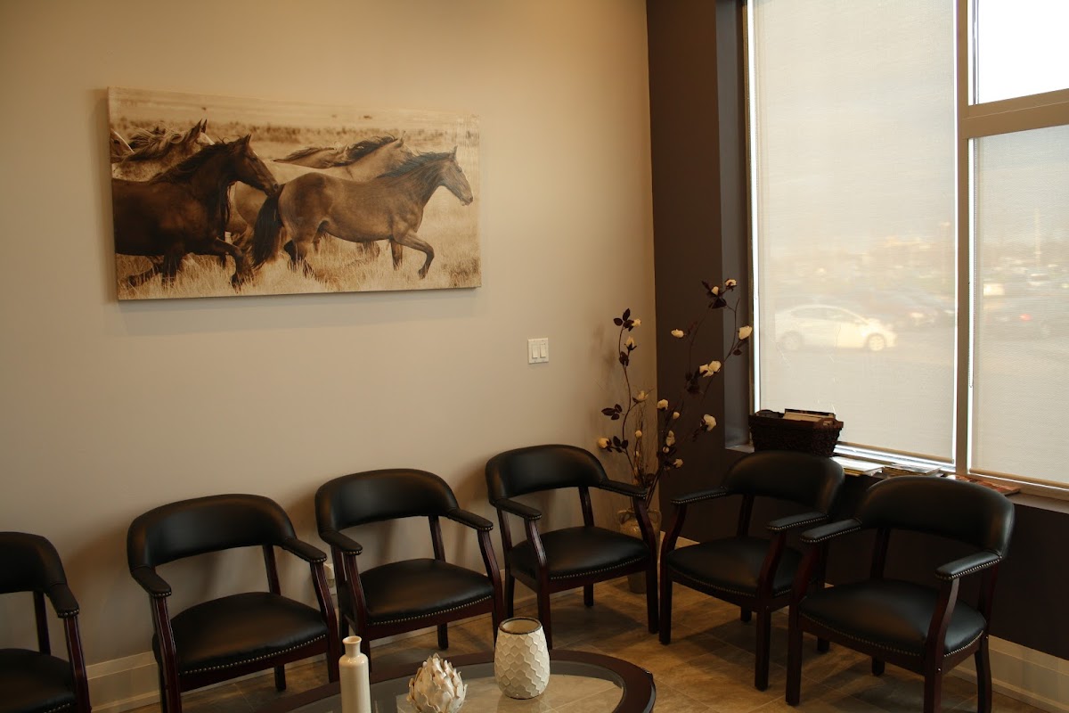 Smile Dentistry on Finch dental clinic in Etobicoke - Photo 5
