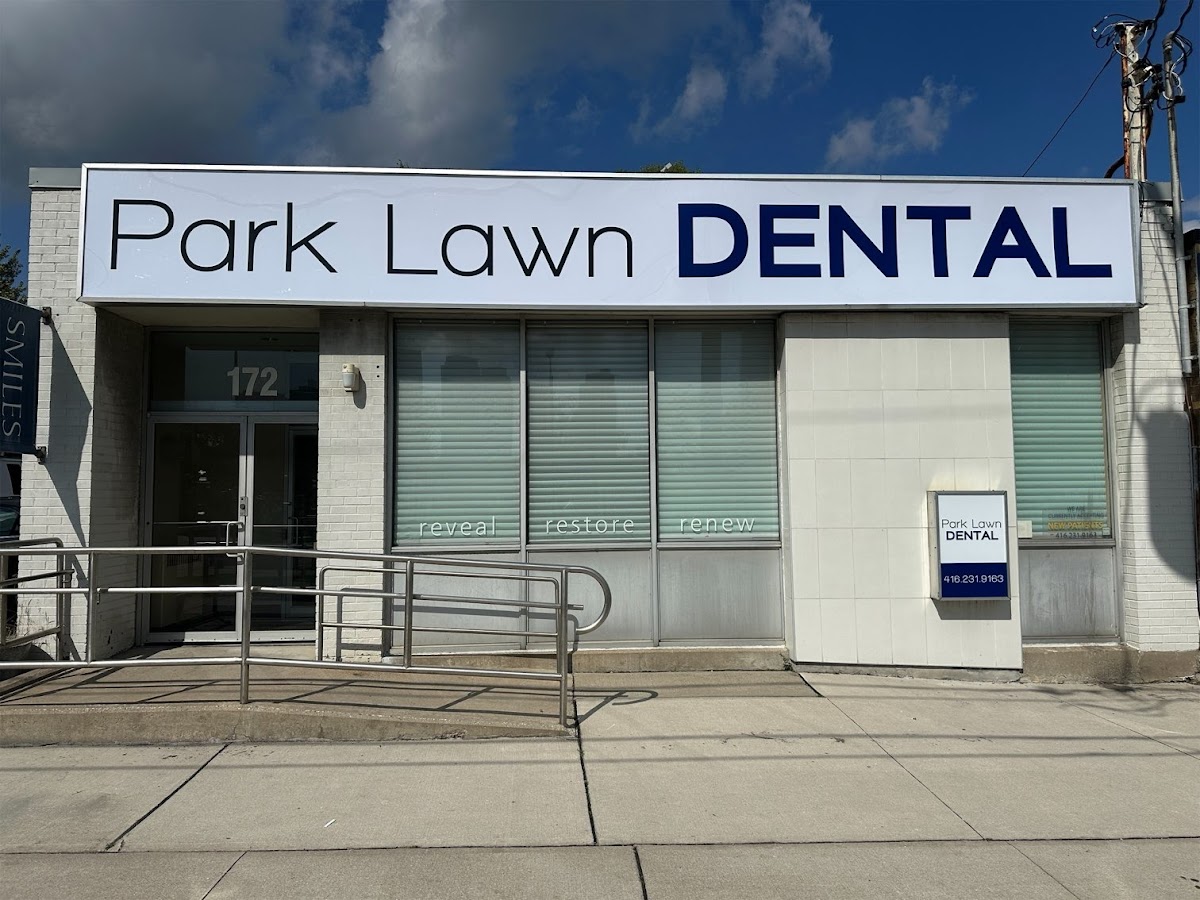 Park Lawn Dental - Etobicoke Dentist dental clinic in Etobicoke - Photo 1