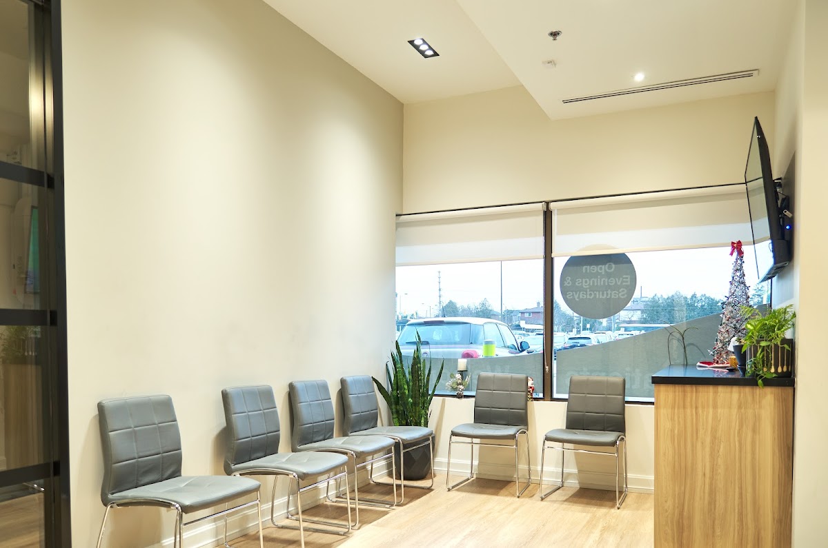 West Humber Dentistry dental clinic in Etobicoke - Photo 6