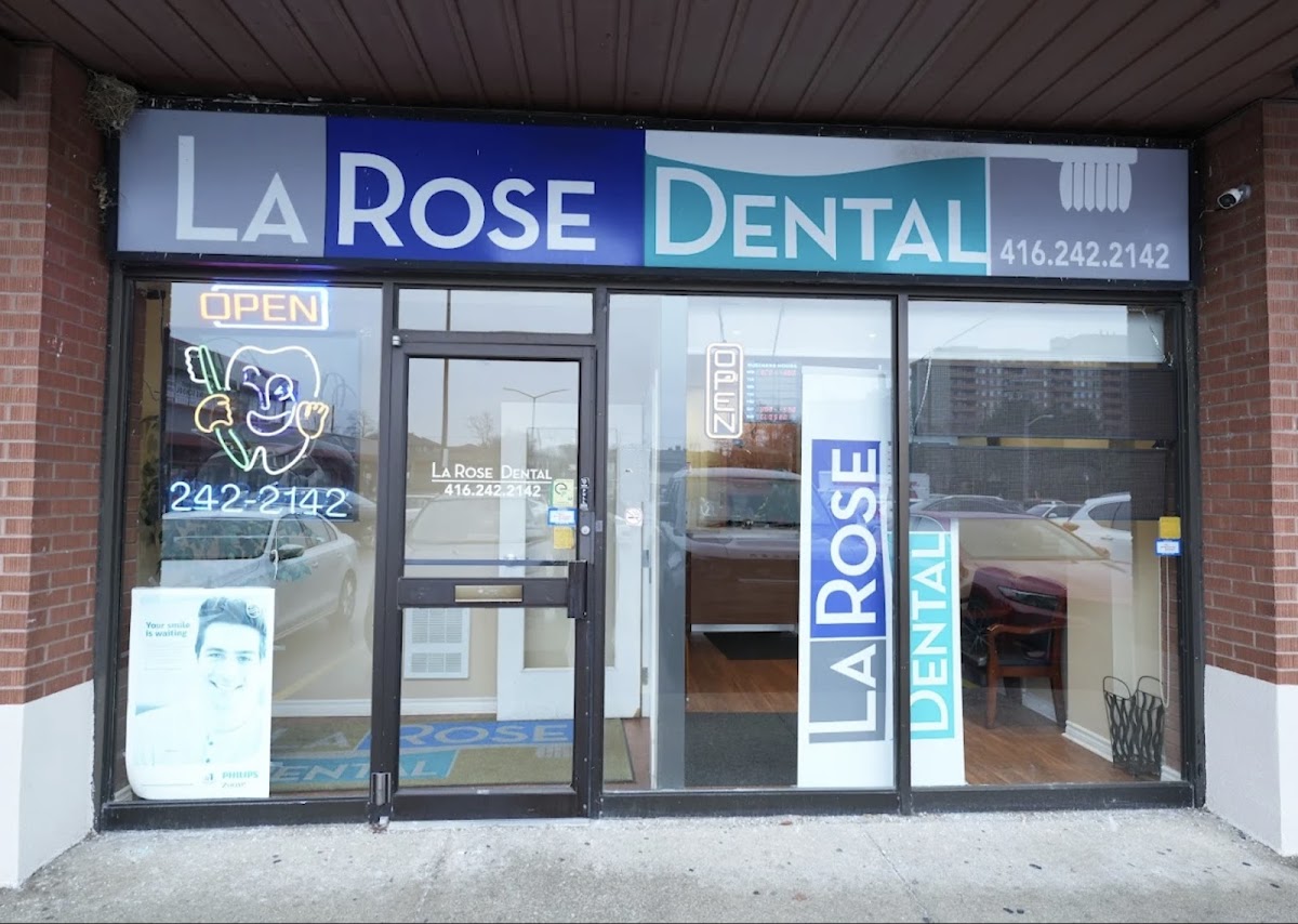 LaRose Dental Clinic dental clinic in Etobicoke - Photo 9