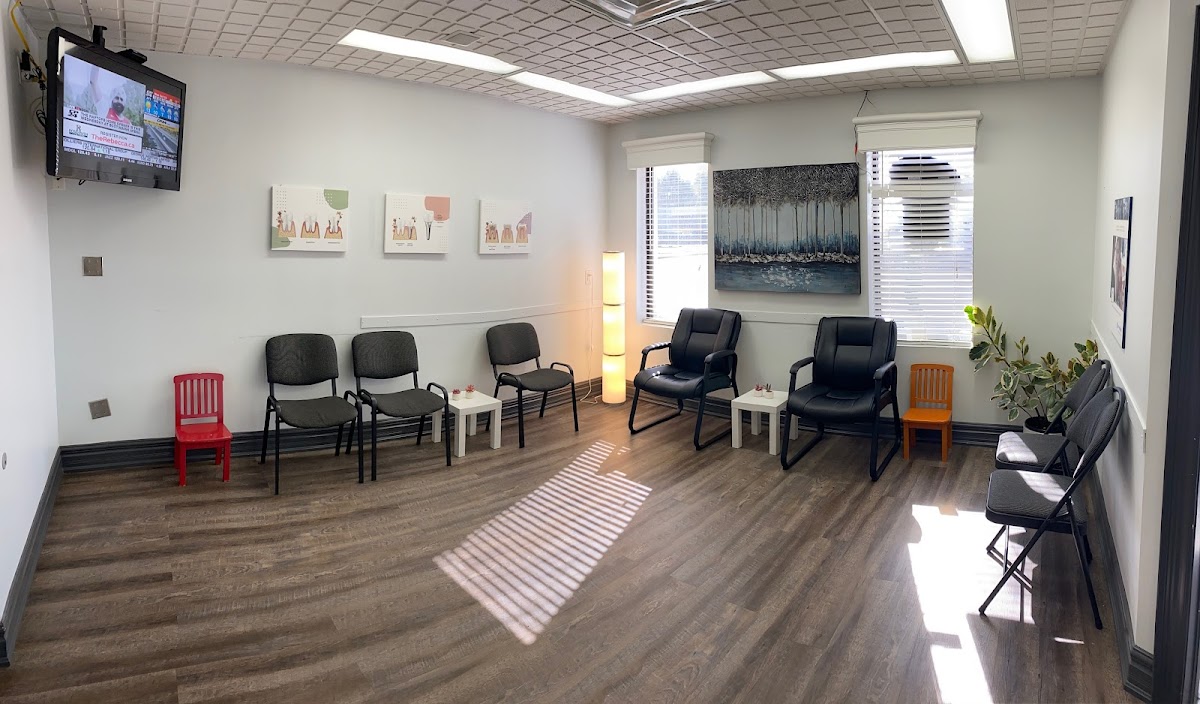 Lily Dental - Hamilton dental clinic in Hamilton - Photo 3