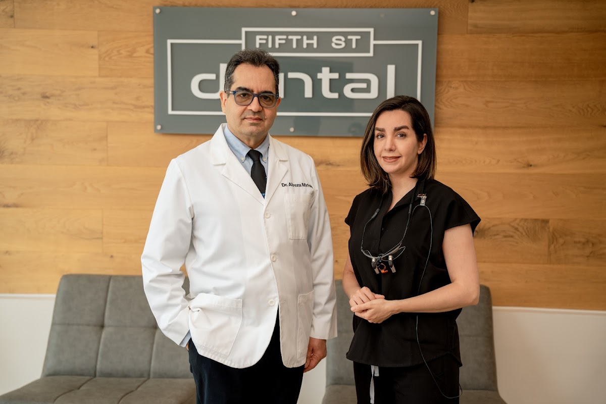 FIFTH ST Dental dental clinic in Etobicoke - Photo 8