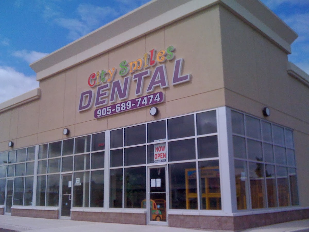 City Smiles Dental dental clinic in Hamilton - Photo 2