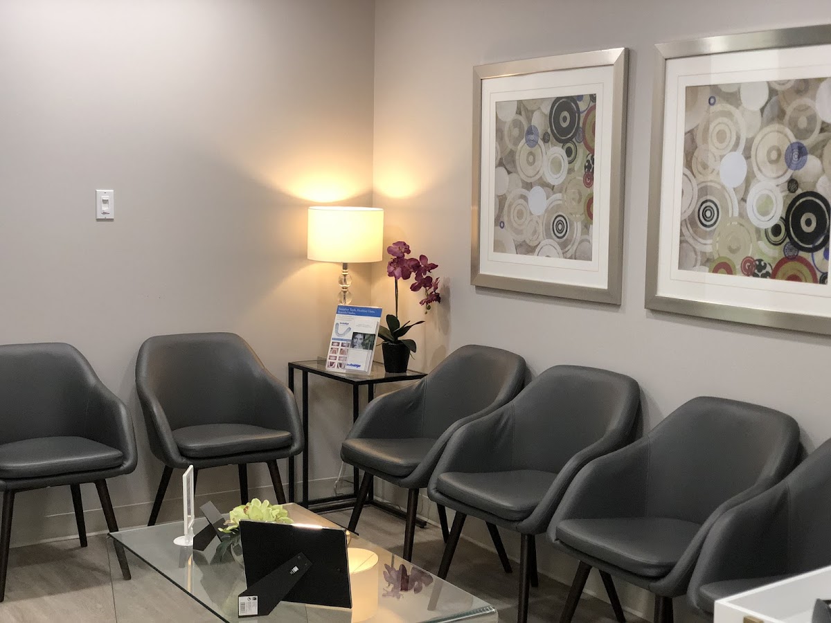 Dr. Suzanne Baptista Dentistry dental clinic in Old Toronto - Photo 7