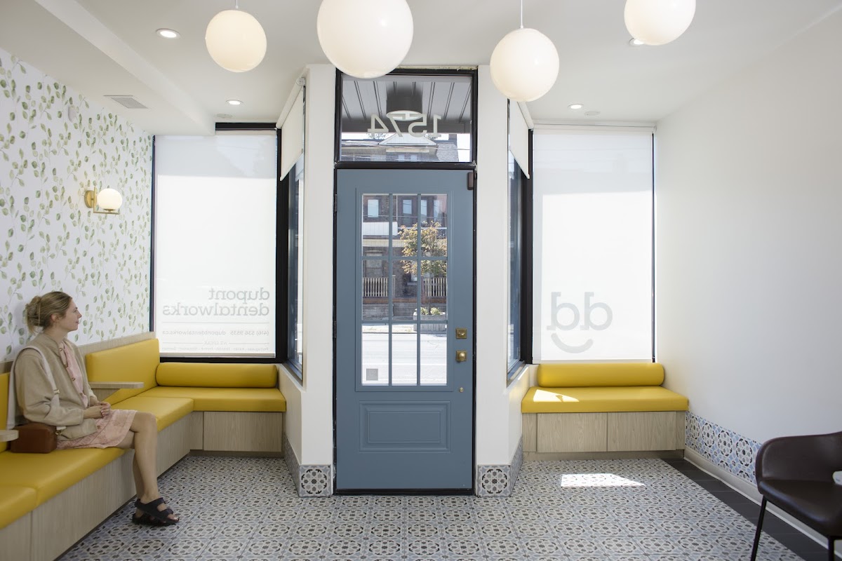 Dupont Dentalworks dental clinic in Old Toronto - Photo 4