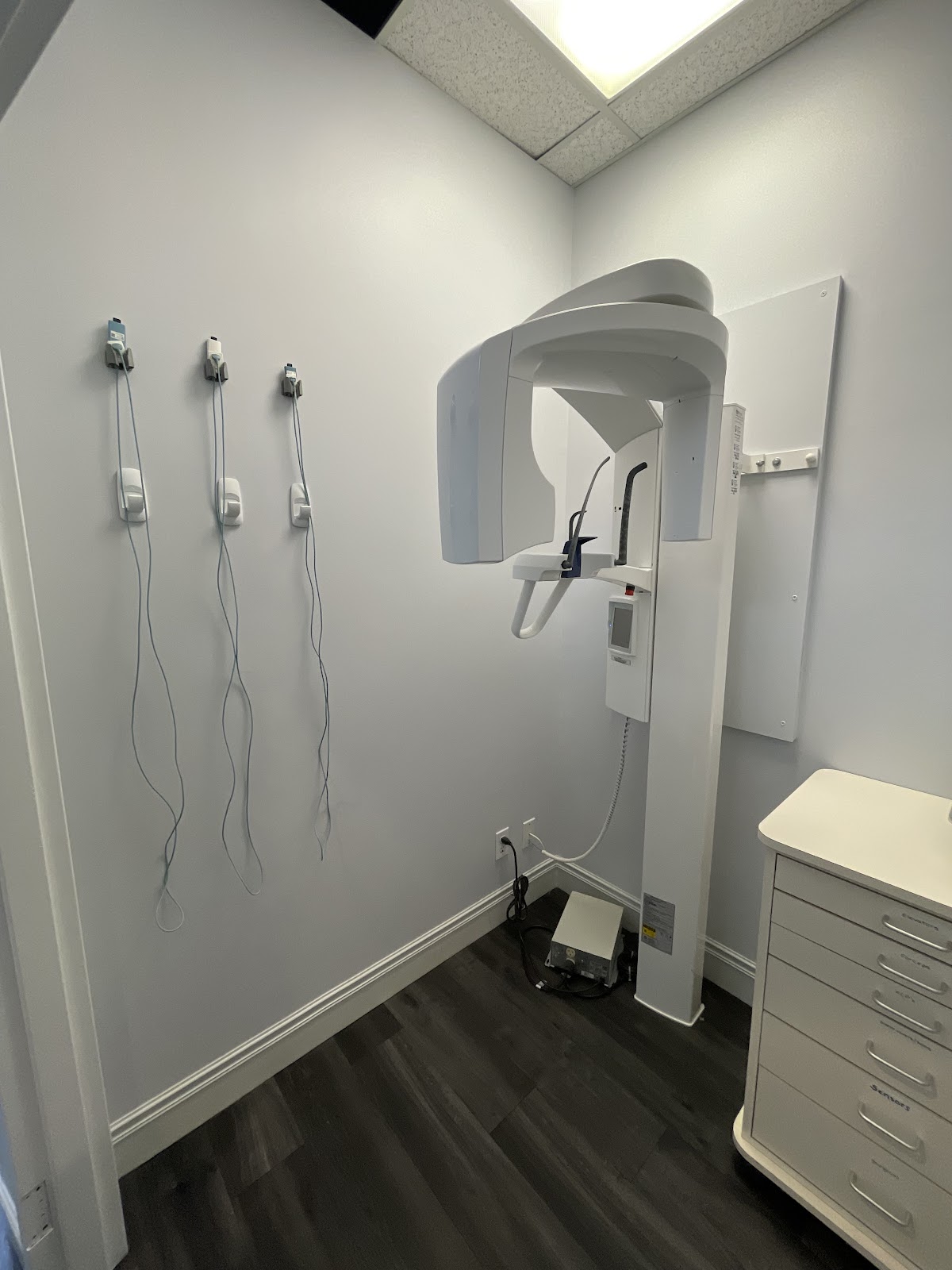 Houston Dental Office dental clinic in Burlington - Photo 10