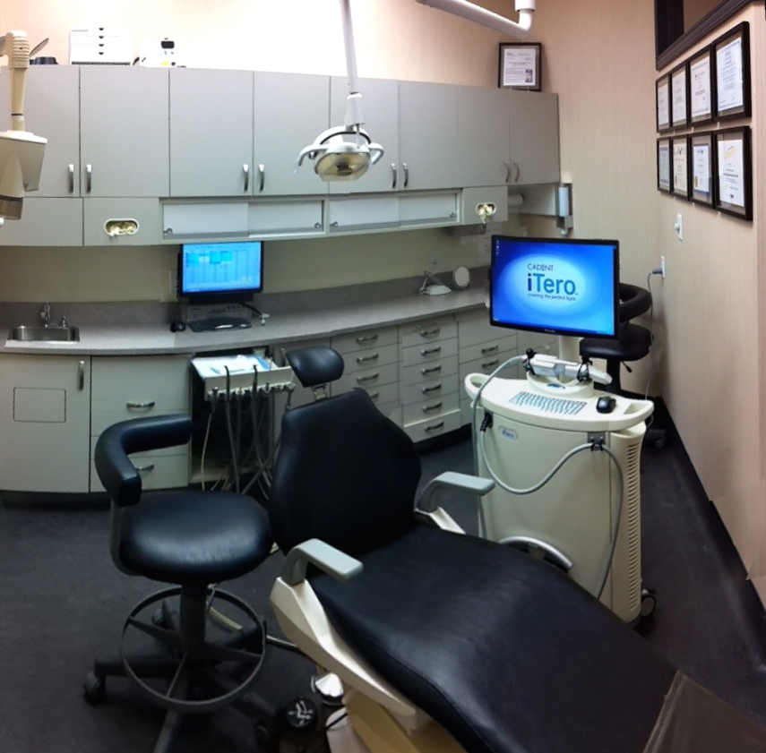 Royal Bank Plaza Dental Centre Downtown Toronto dental clinic in Old Toronto - Photo 4