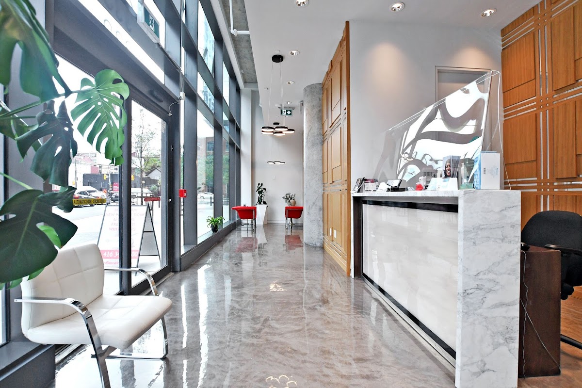 Ansarian Dental Clinic dental clinic in Old Toronto - Photo 6