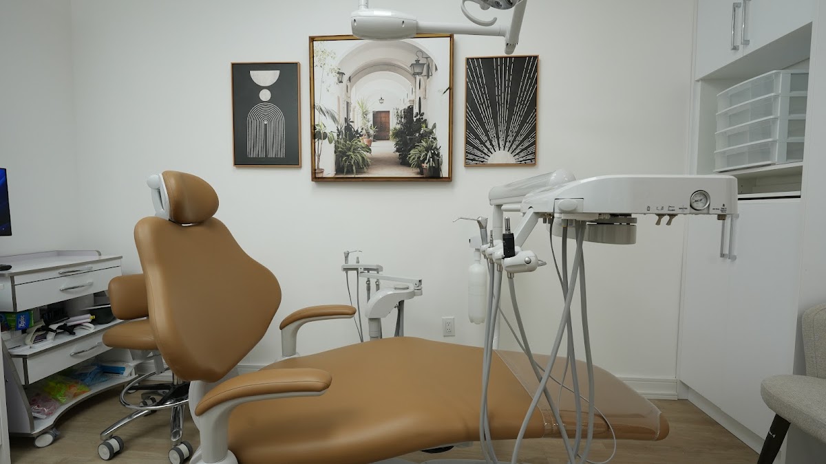 Moxie Dental dental clinic in York - Photo 7