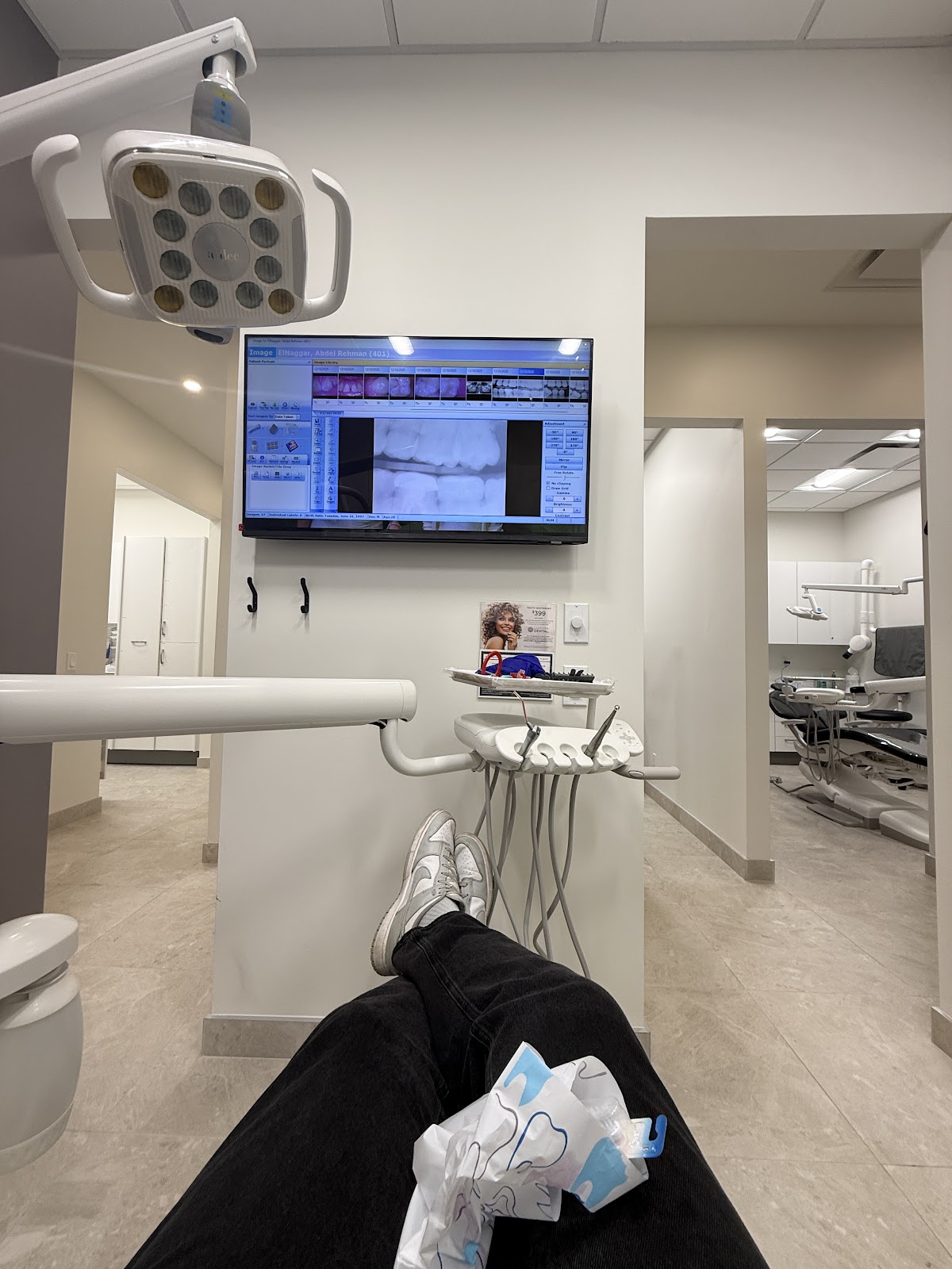 Lumora Dental dental clinic in Old Toronto - Photo 7