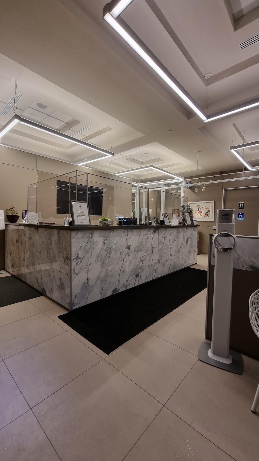 Dentistry @ Momentum dental clinic in Old Toronto - Photo 4