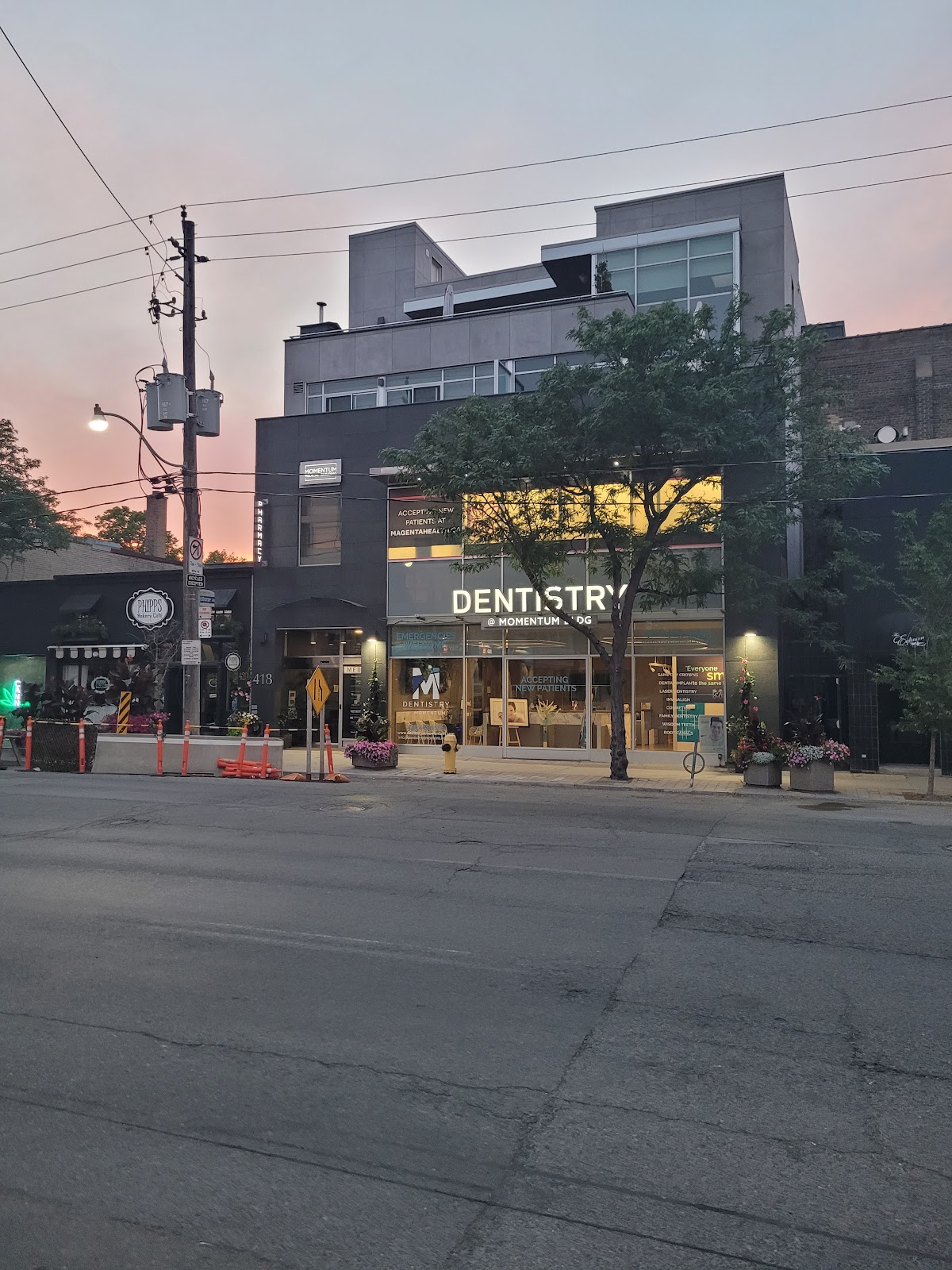 Dentistry @ Momentum dental clinic in Old Toronto - Photo 6