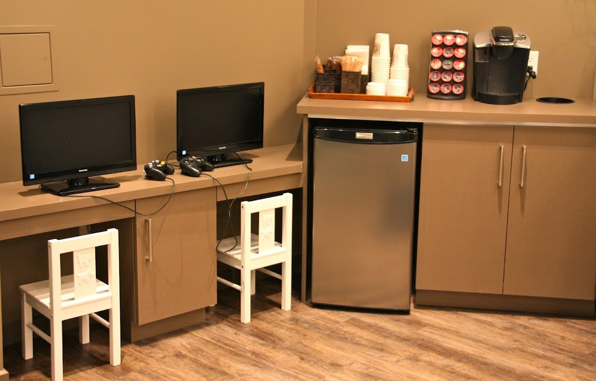 Uptown Dental Burlington dental clinic in Burlington - Photo 5