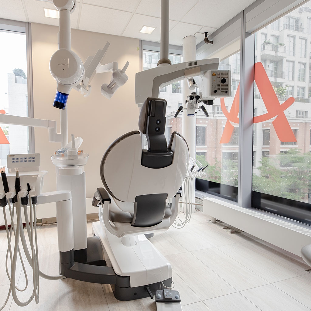 The Accolade Dental Centre dental clinic in Old Toronto - Photo 4