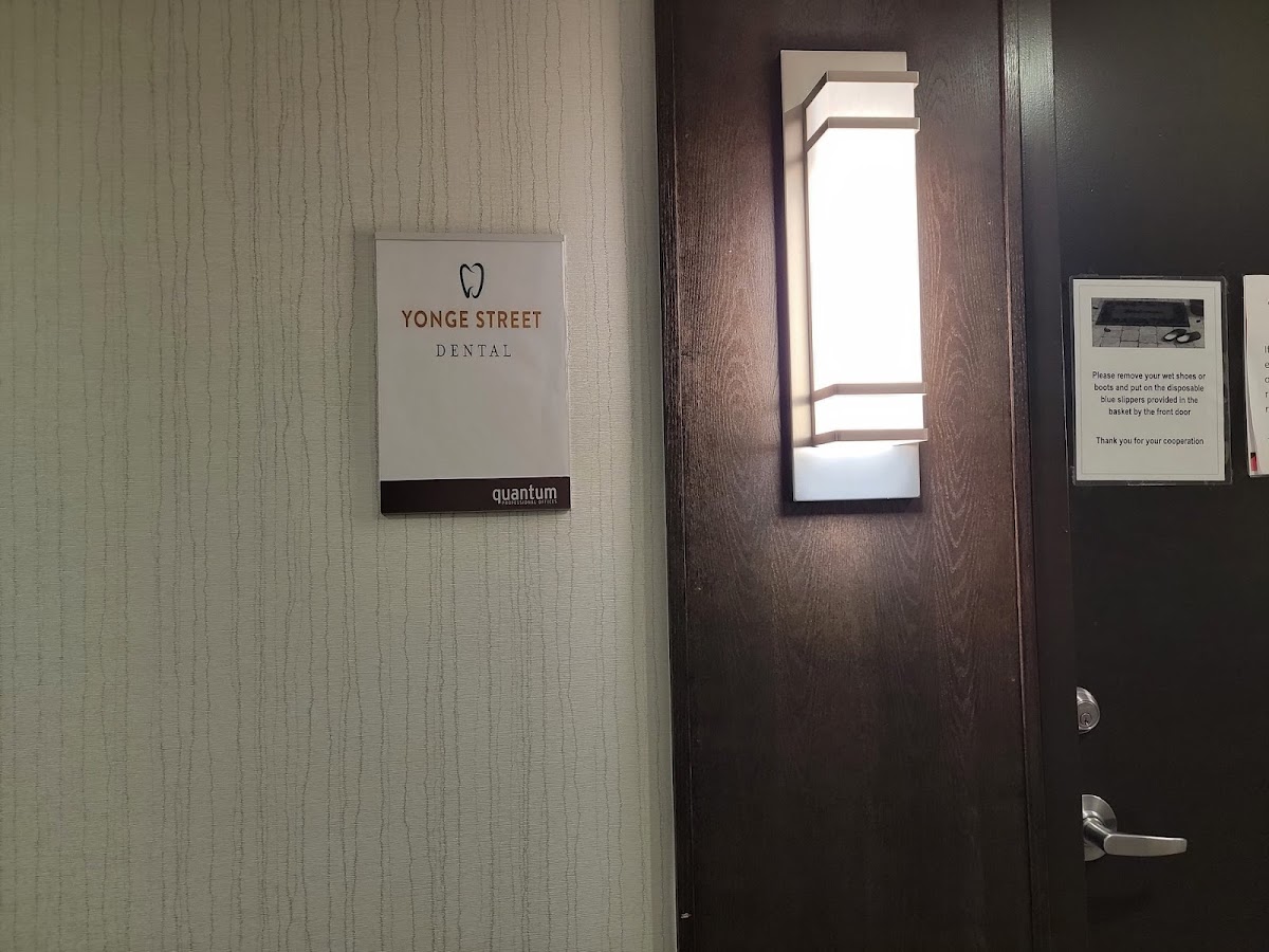Yonge Street Dental dental clinic in Old Toronto - Photo 3