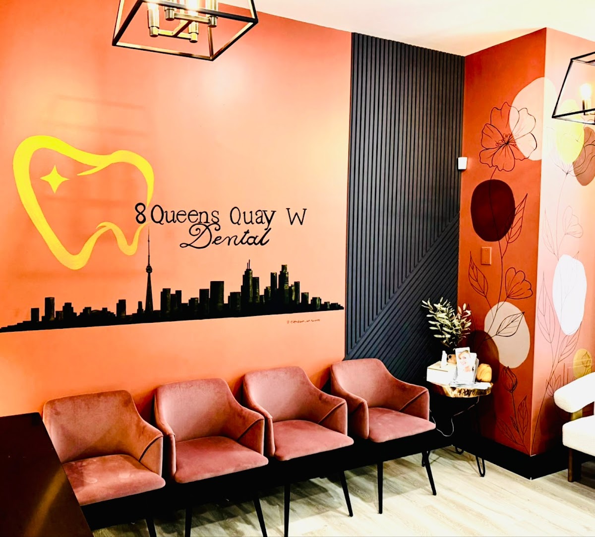 8 Queens Quay W Dental dental clinic in Old Toronto - Photo 3