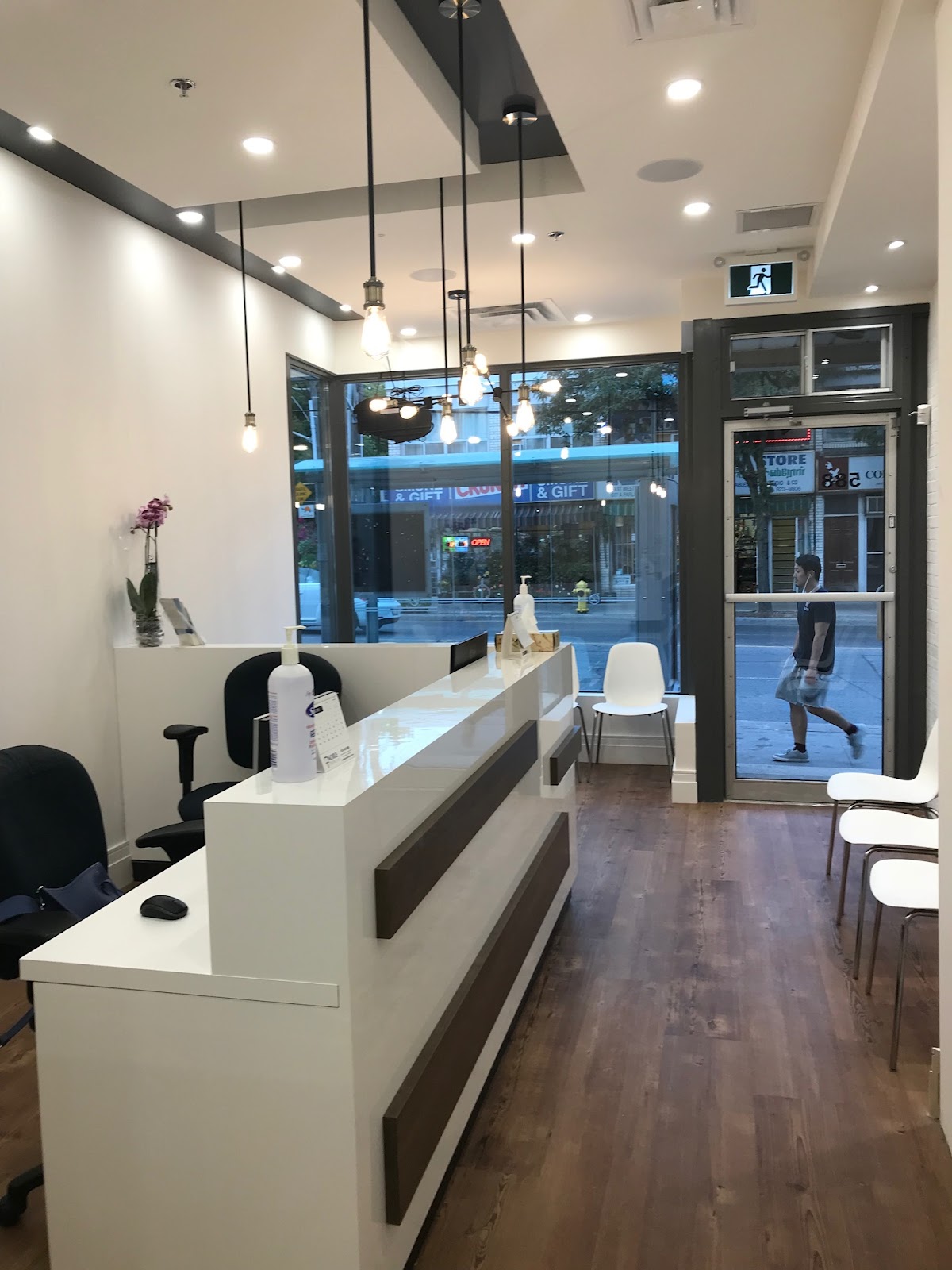 Cabbagetown Dental Centre dental clinic in Old Toronto - Photo 7