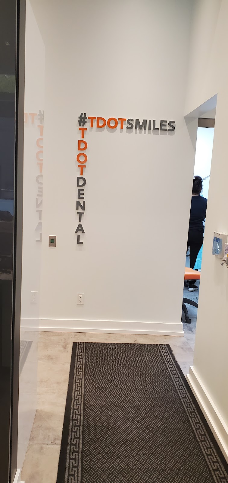 T-DOT Dental dental clinic in Old Toronto - Photo 3