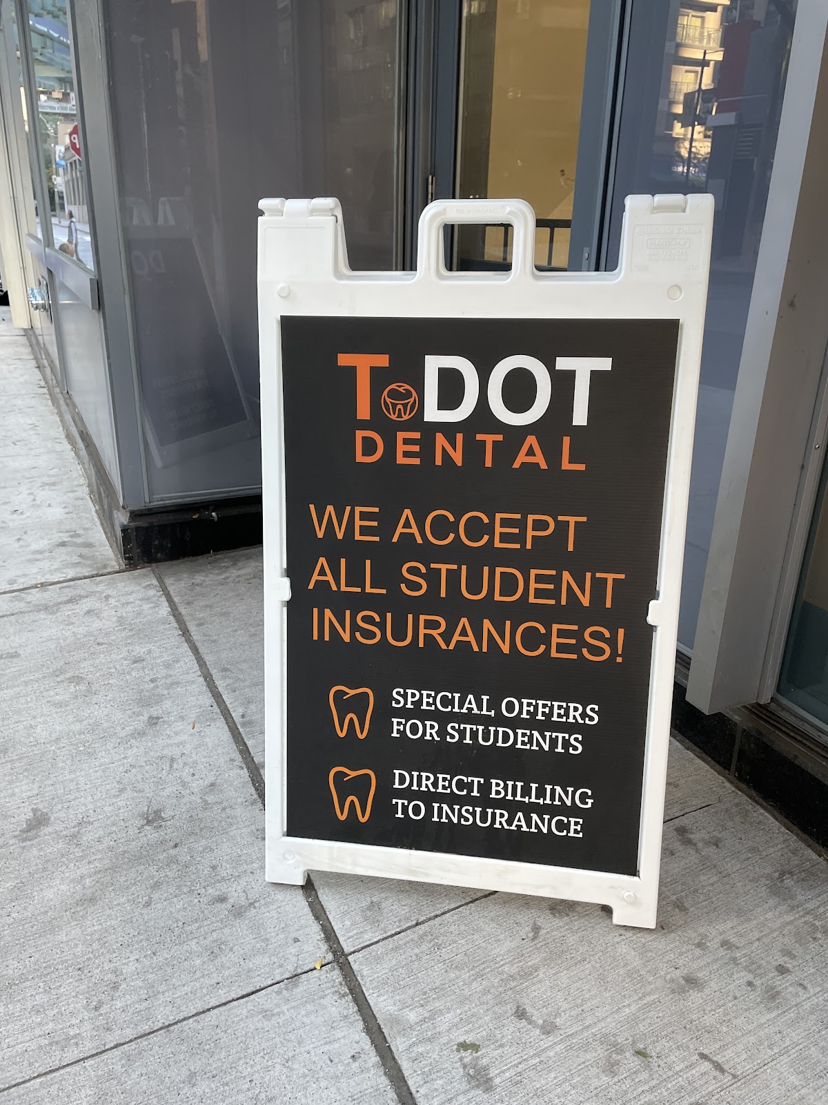 T-DOT Dental dental clinic in Old Toronto - Photo 5