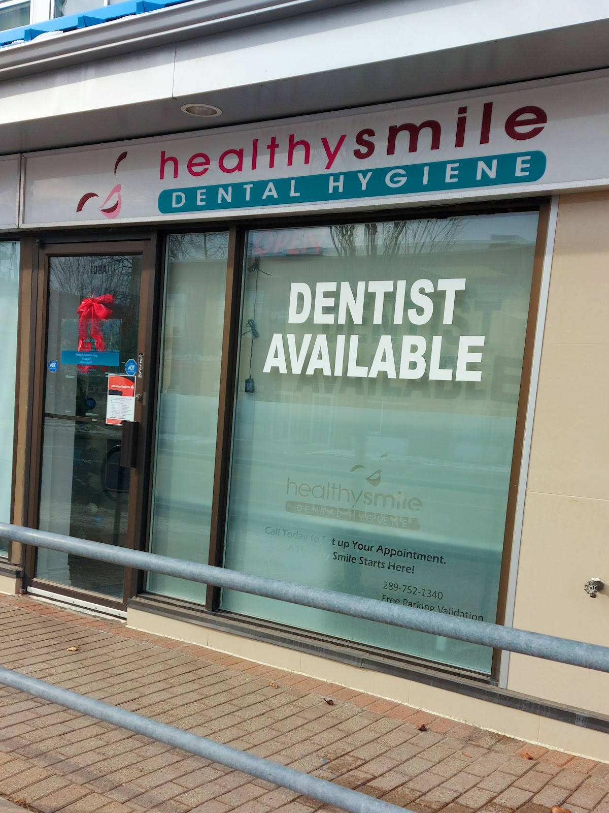 Healthy Smile Dental Hygiene - Dentist Brampton dental clinic in Brampton - Photo 5