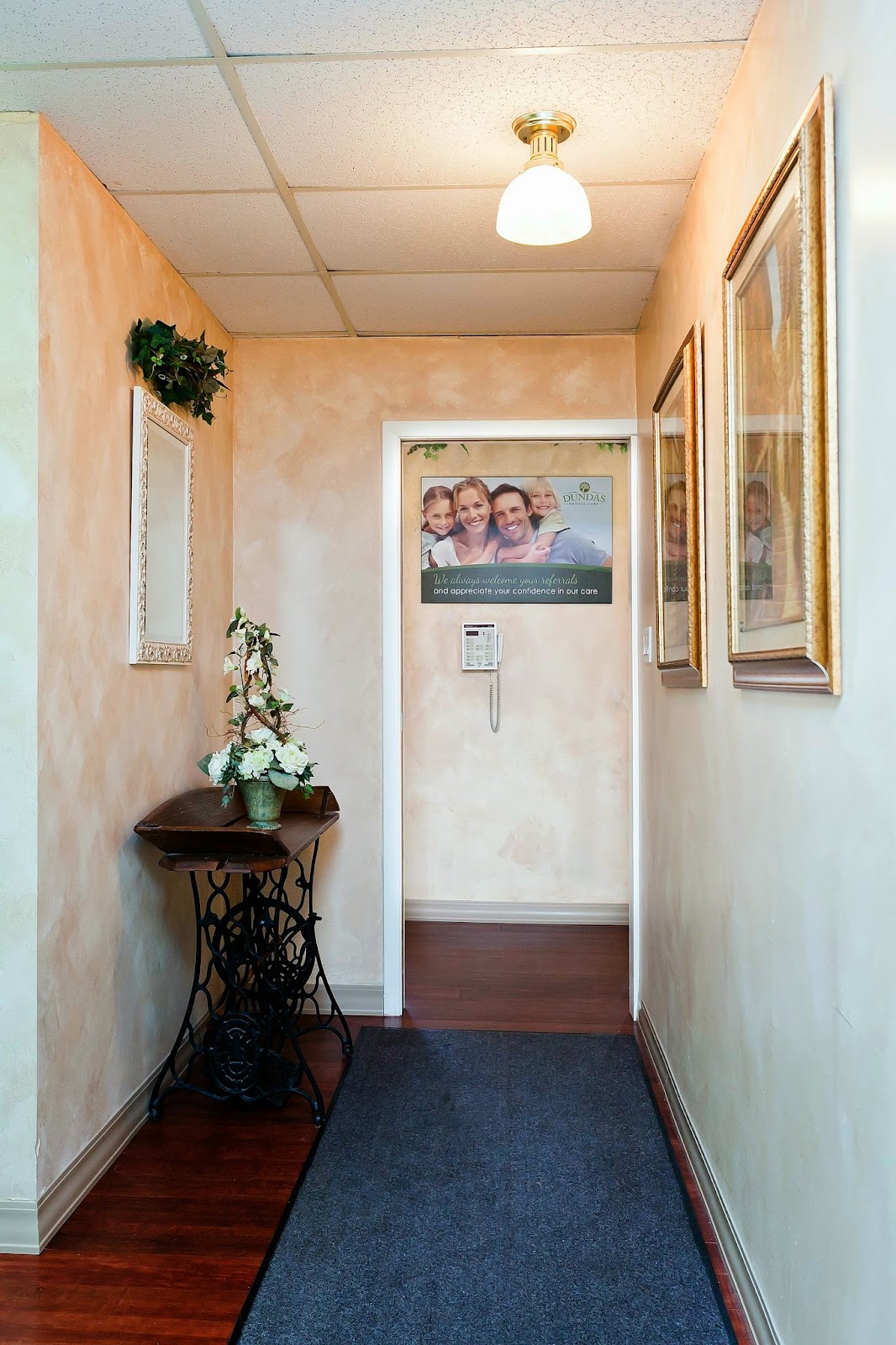 Dundas Dental Care dental clinic in Hamilton - Photo 10