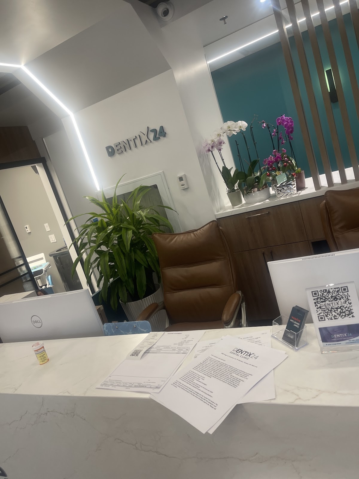 Dentix24 Dental Clinic dental clinic in Old Toronto - Photo 10