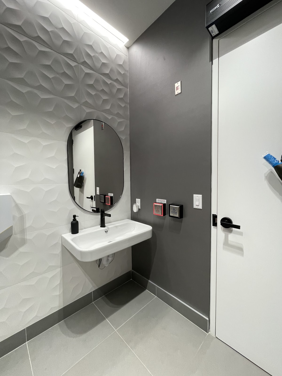 Salvaggio Dentistry dental clinic in Brampton - Photo 7