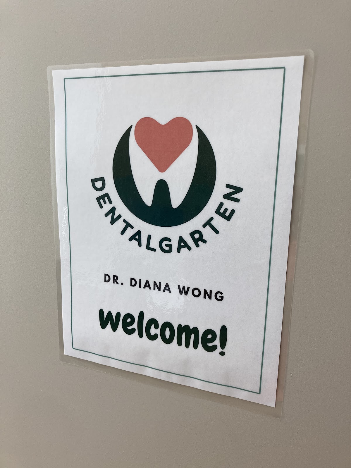 Dentalgarten dental clinic in North York - Photo 2