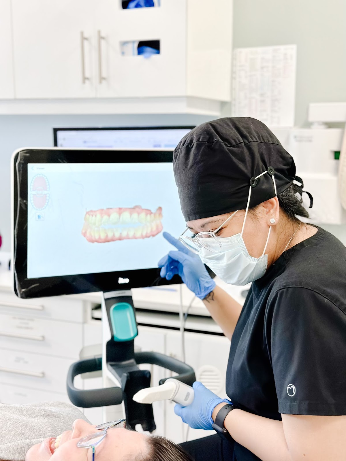 Stonebrook Dental | Dr. Nubia Díaz | Family Dentist dental clinic in North York - Photo 2