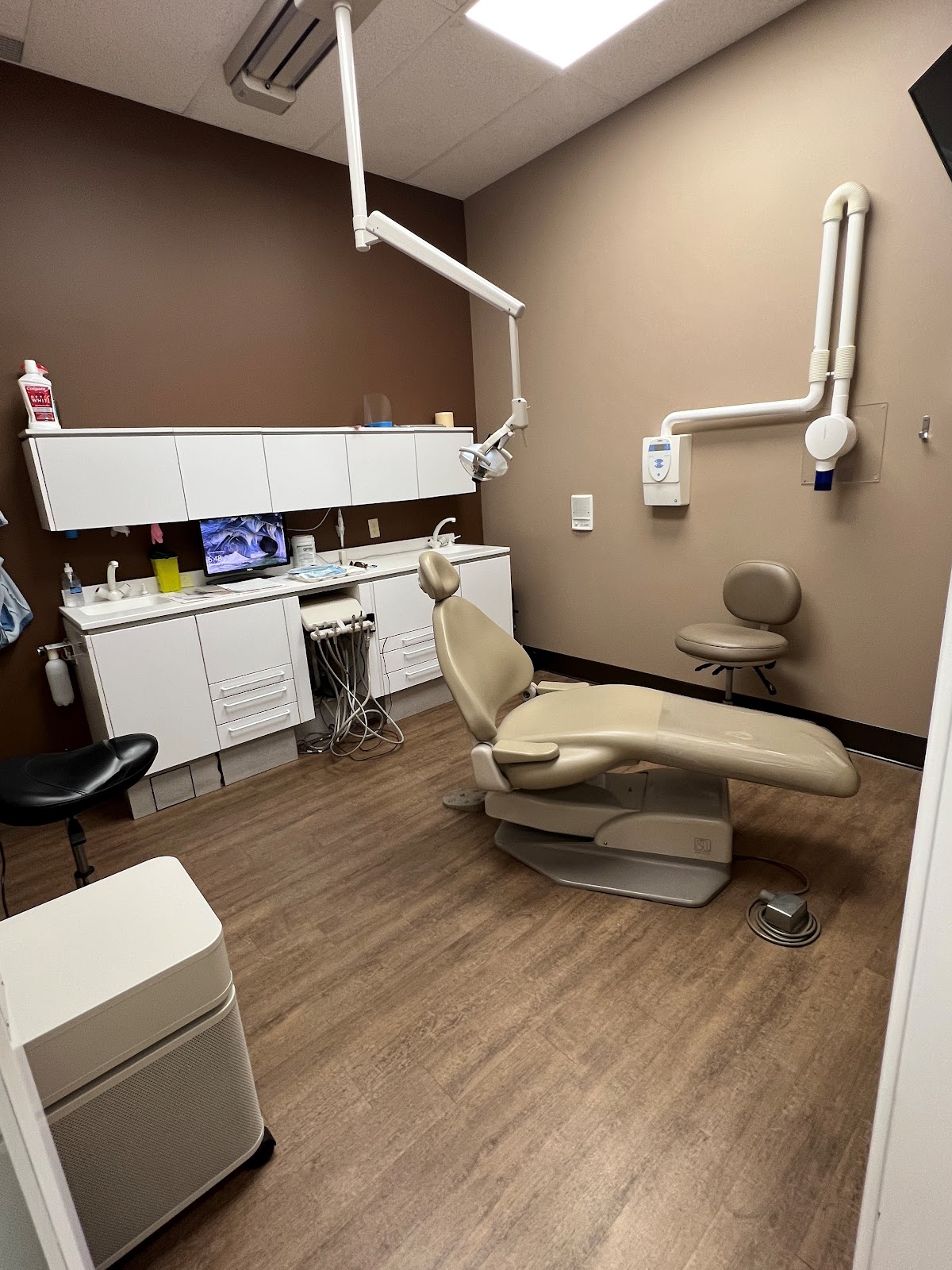 Dr. Daniel Mahler Dentistry dental clinic in Hamilton - Photo 2