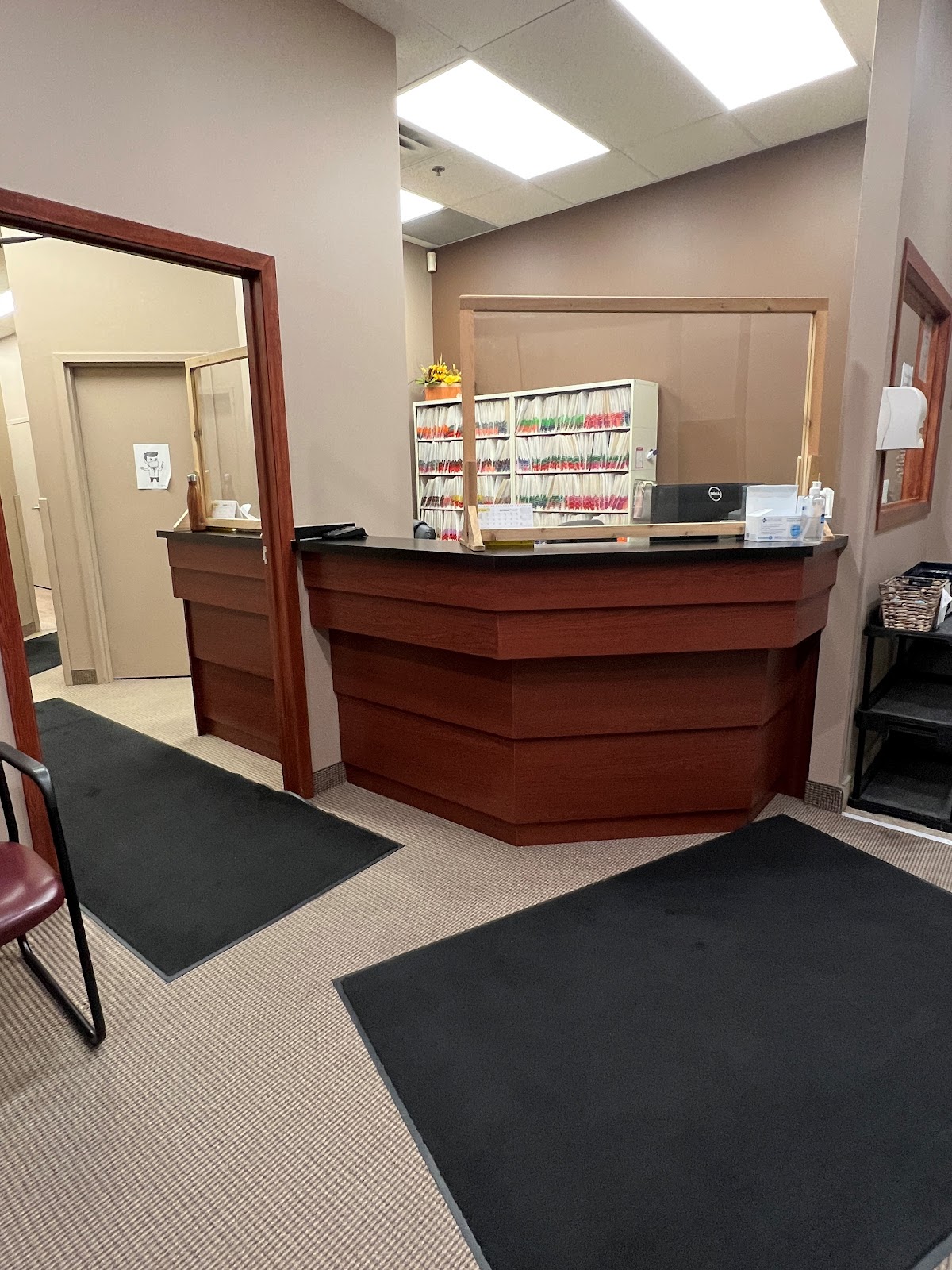 Dr. Daniel Mahler Dentistry dental clinic in Hamilton - Photo 3