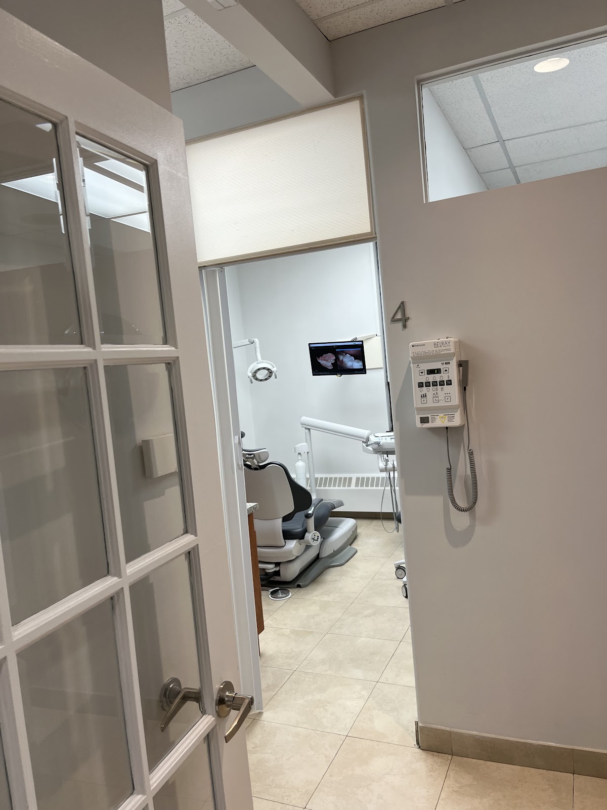 3D Smile Dental Clinic dental clinic in North York - Photo 4