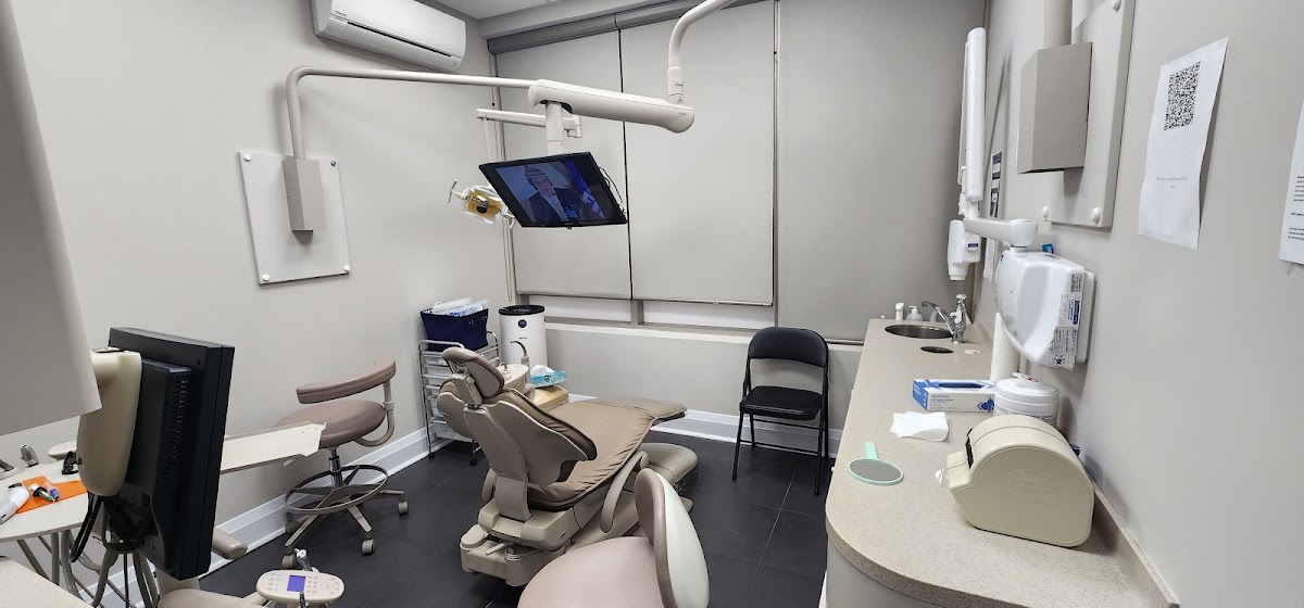 Valley Creek Dental dental clinic in Brampton - Photo 9